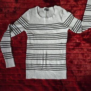Black/gray striped long sleeve top